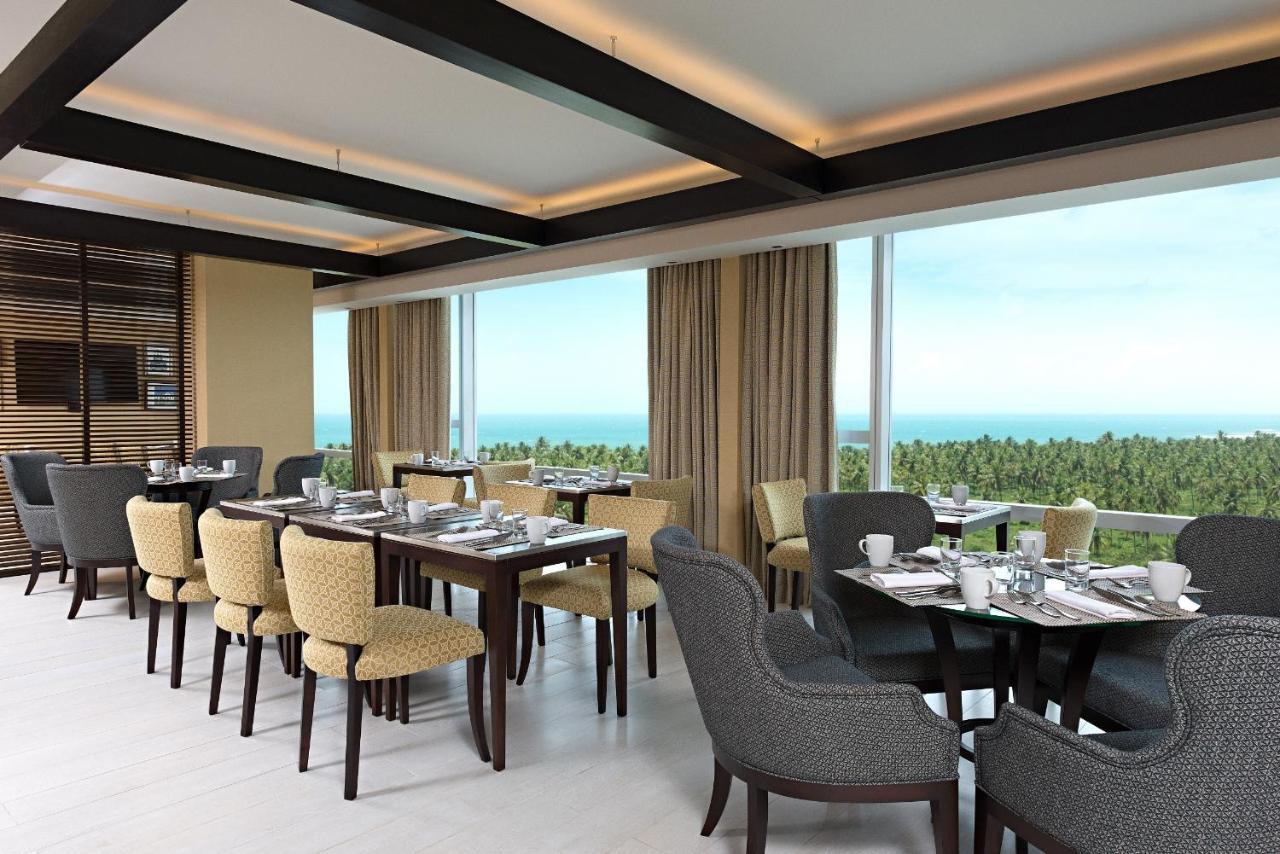Sheraton Reserva Do Paiva Кабу-ди-Санту-Агостинью Номер фото The restaurant